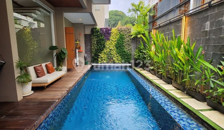 Rumah Mewah Dalam Cluster Semi Furnish Kemang Cipete