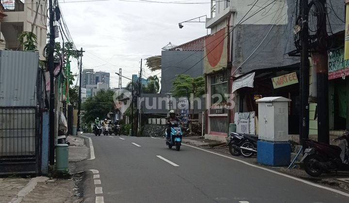Prime land with great dimensions, located in Bangka, close to SCBD.