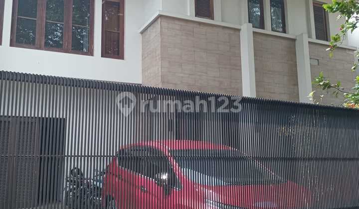 Comfortable House Elite Location Jl Kerinci Kebayoran Baru