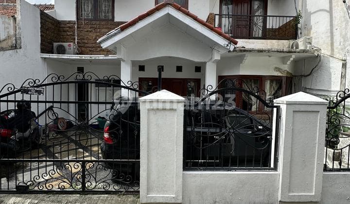 Price Drop on Move-in Ready House in Strategic Tebet Location