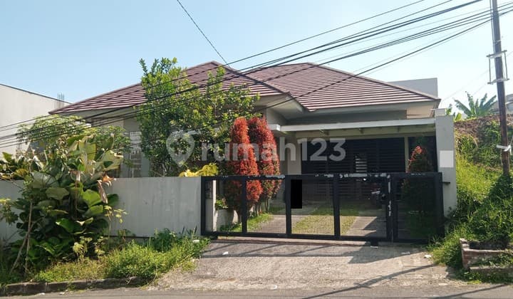 Rumah Cantik Lux di Komplek Elite Bandung Utara