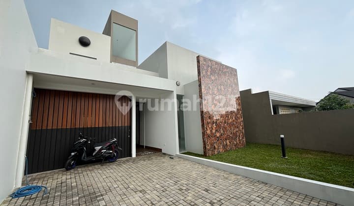 Rumah Baru Mewah di Komplek Elite Bandung Utara