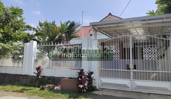 Sewa Rumah Besar Murah Full Furnished di Bandung Utara