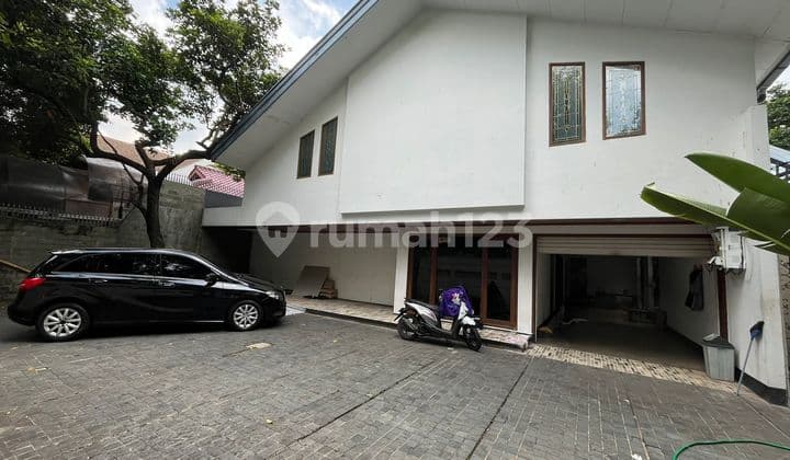 Blok M, Jakarta Selatan Unfurnished Kontrakan Rumah Butuh Minim Renovasi