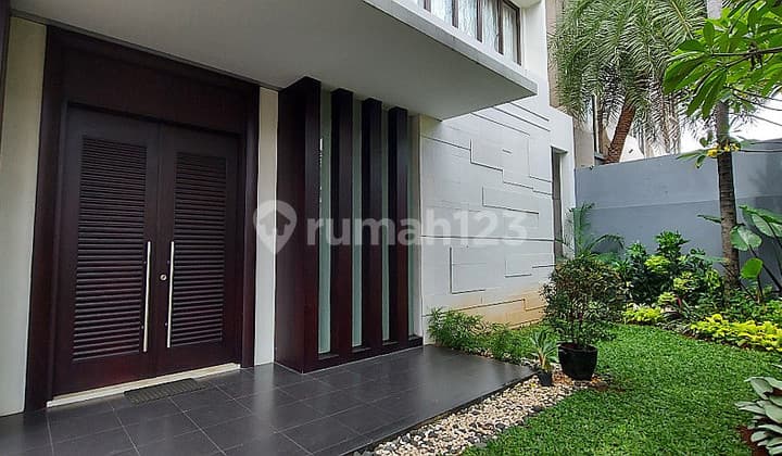 For Rent: House in Senopati Near SCBD for Silent Office or Residence