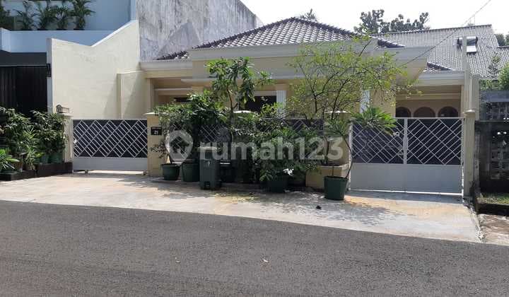 Rumah Kontrakan Bagus Jl Dempo untuk tempat tinggal ato kantor Kebayoran Baru, Jakarta Selatan