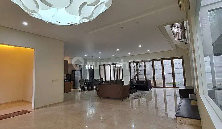 For Rent: Luxury House in Tulodong Bawah, Near Senopati and SCBD