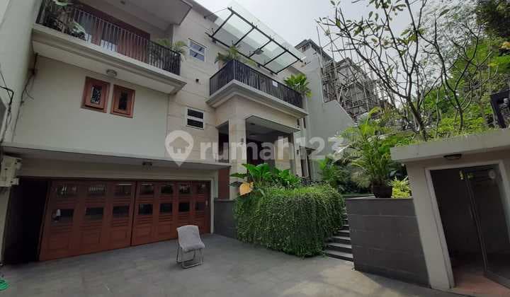 Rumah Semi Furnished Kertanegara Senopati cocok untuk rumah tinggal, Jakarta Selatan
