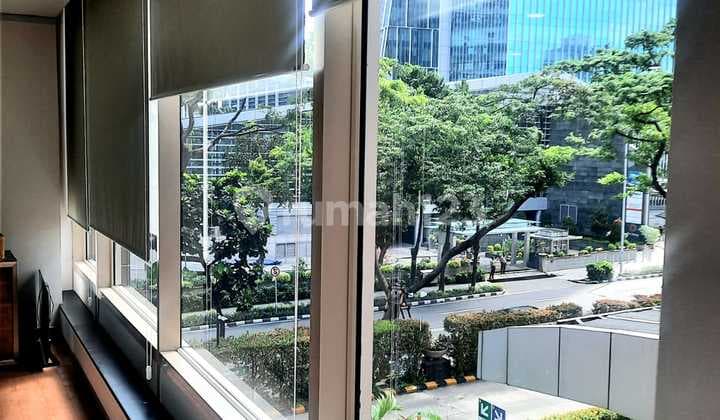Plaza Asia Area 218m2 2nd Floor Corner
