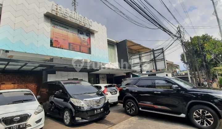 Kontrakan Gunawarman Senopati untuk restaurant ato cafe, Jakarta Selatan
