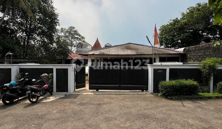 Rumah Asri Luas Dalam Komp Di Area Cilandak Ragunan Cilandak