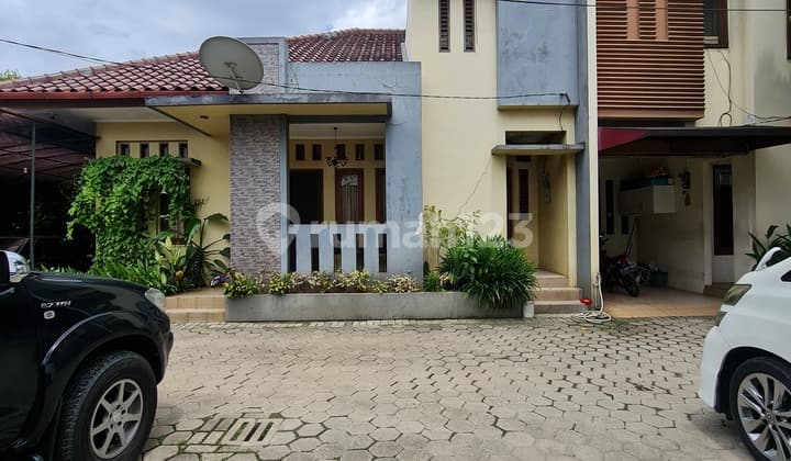 Rumah 1 lantai dalam town house di di pondok pinang