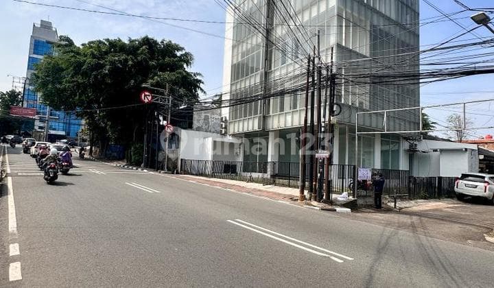 mini 4-story building in a strategic area near Gancit in Kebayoran Lama