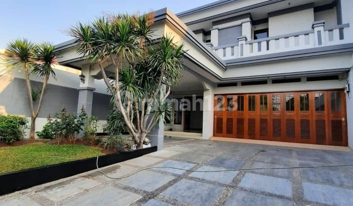 Rumah mewah design modern siap huni prime area di Cipete cilandak