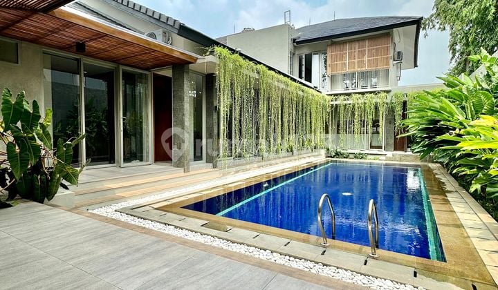 Rumah Baru Private Pool Dalam Cluster Siap Huni Diveteran Bintaro