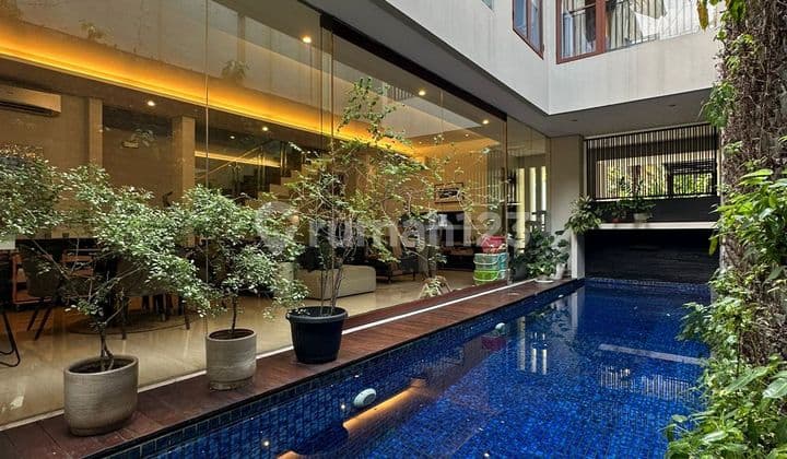 Rumah Mewah Design Modern Tropical Dlm Town House di Cilandak
