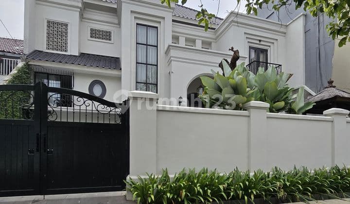 Rumah mewah design modern siap huni prime area di Kebayoran baru