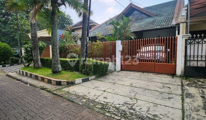 Charming Well-Maintained Move-In Ready House in a Complex Near MRT in Lebak Bulus