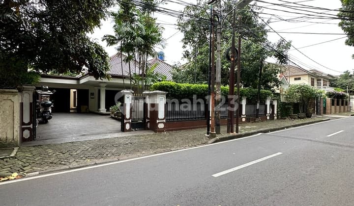 Rumah Lama.hitung.tanah Jln Lebar.di Menteng