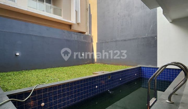 New House Modern Design Private Pool in Town House at Cipete.