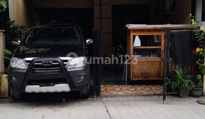 Rumah SHM Di Tytyan Indah Medan Satria Bekasi Nempel Summarecon