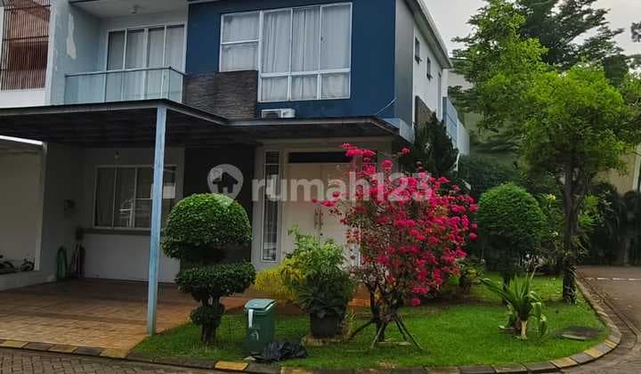 Dijual rumah cantik Grand Galaxy City Semi Furnish posisi hook