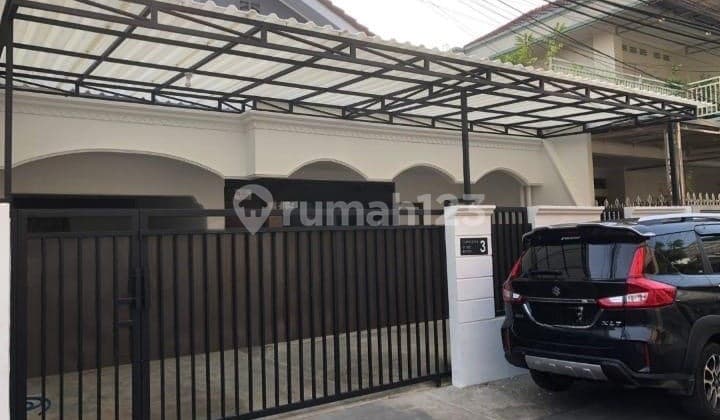 Rumah Siap Huni di Matraman Dekat Pusat Kota di Matraman, Jakarta Timur