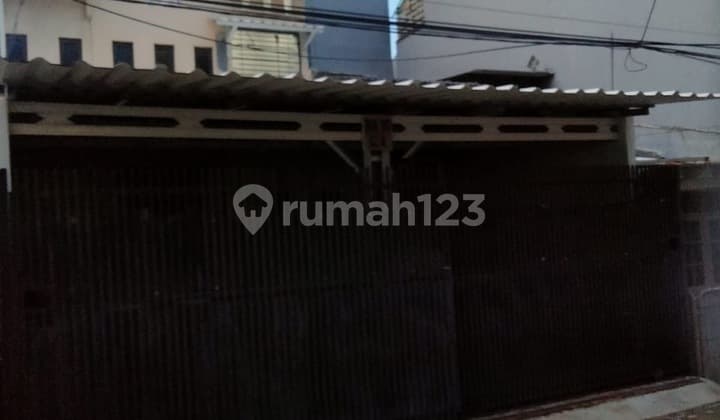 Rumah Kontrakan 1,5 Lantai di Kelapa Hibrida, Kelapa Gading Jakarta Utara