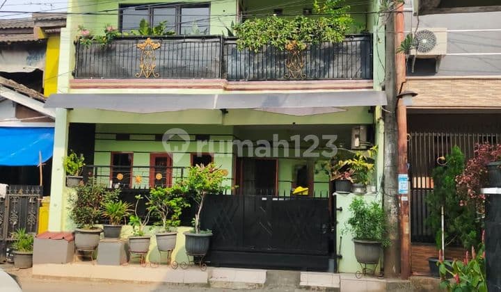 Rumah Murah 2 Lantai Dekat Stasiun di Jatimulya, Bekasi