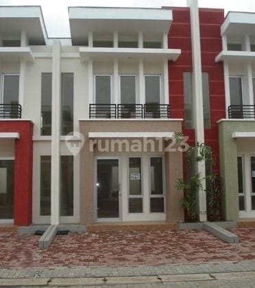 Rumah 2 Lantai Unfurnished SHM di Cluster Opal Utara, Gading Serpong, Tangerang