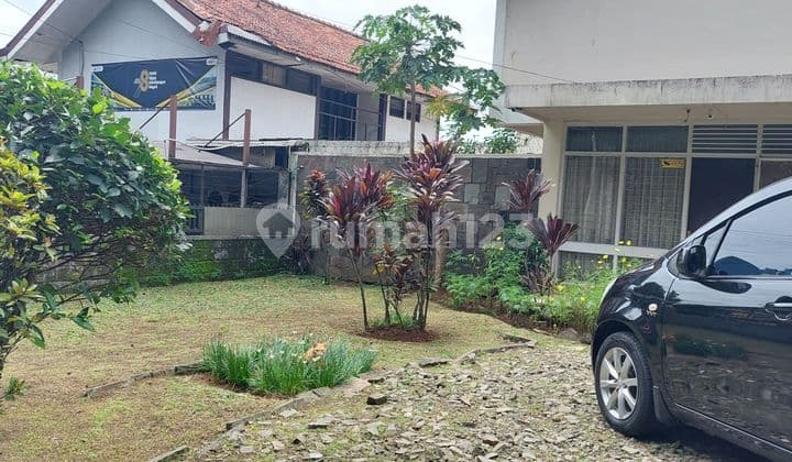 Rumah lokasi strategis untuk usaha di sayap Dago