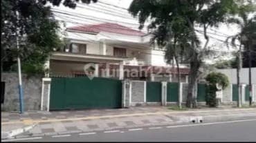 DIJUAL RUMAH DI CEMPAKA PUTIH DEKAT DENGAN APARTEMEN ARANDRA