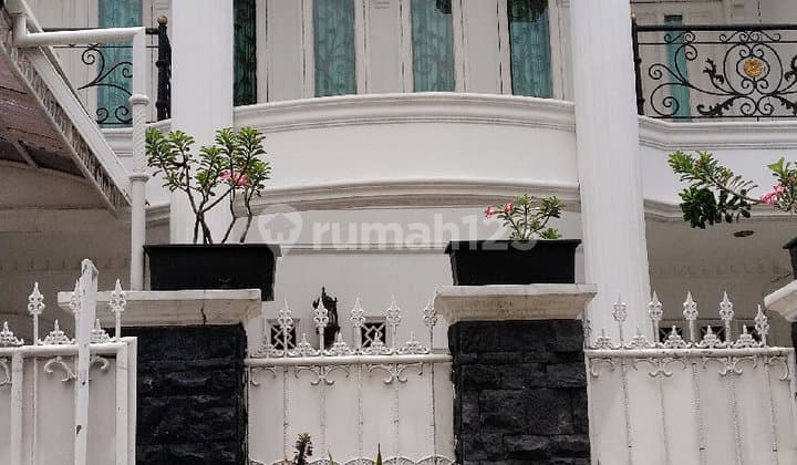 Rumah Komplek Buaran Keamanan 24 Jam One Gate System