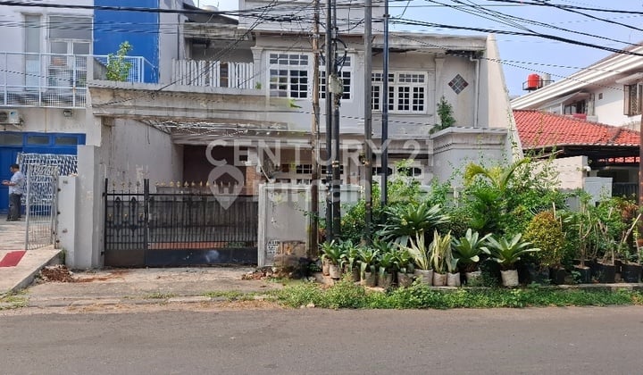 Rumah Lama Hitung Tanah Di Kayu Putih Selatan Jakarta Timur