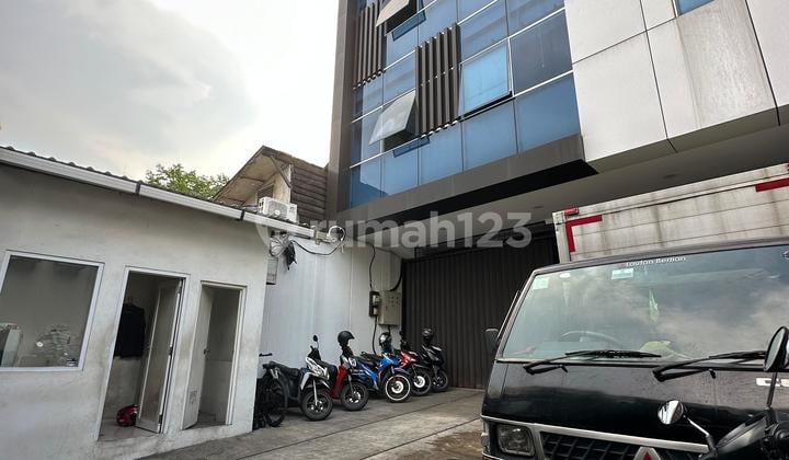 Gedung Di Gajah Mada Hayam Wuruk Siap Pakai Sangat Strategis