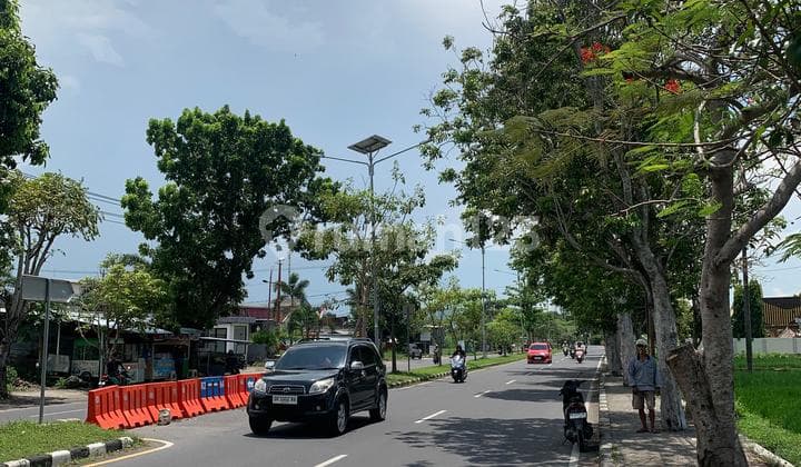 Tanah pinggir jalan lingkar selatan dekat sunsetland