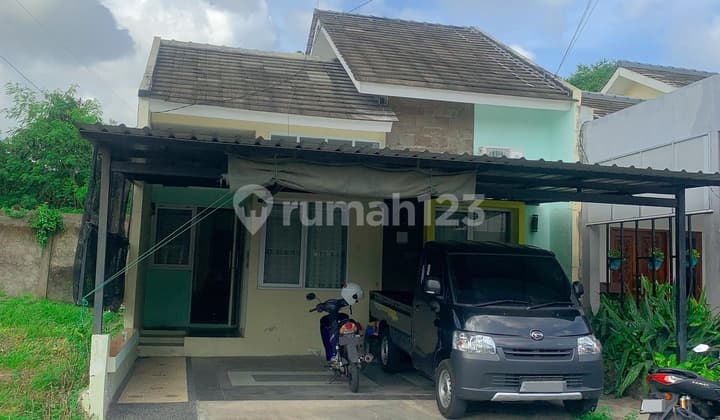 Rumah di Kompleks Garden View Residence