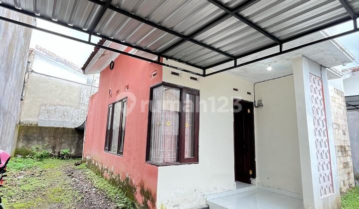 House in the Kekeri housing complex, West Lombok