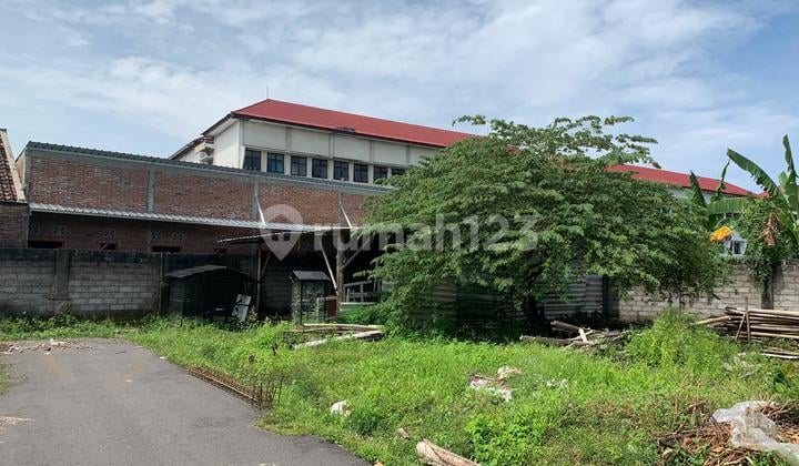 Tanah kapling di kompleks perumahan Villa udayana