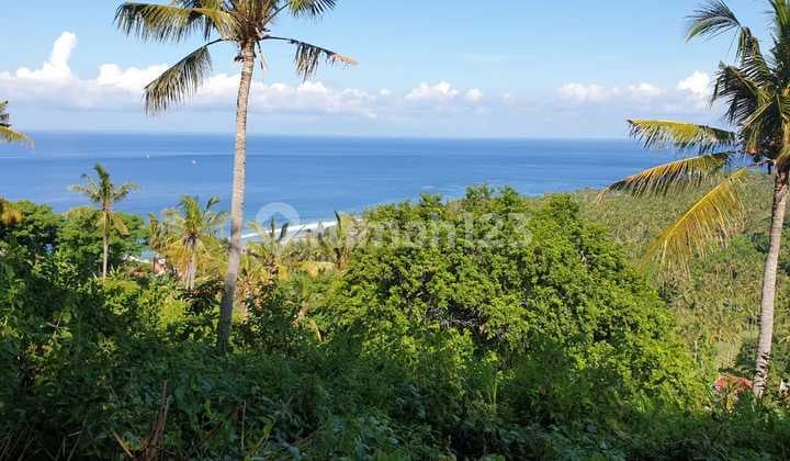 Tanah Lokasi bukit di sentral Senggigi dekat Sheraton hotel