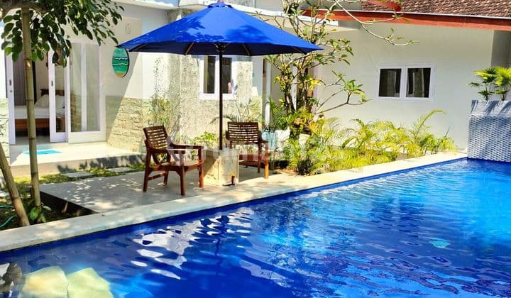 Villa with private swimming pool in Batu Layar near Jayakarta Hotel