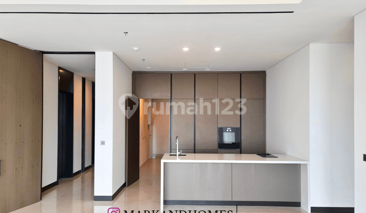 Apartment The Pakubuwono Menteng, 3 Bedrooms, Corner unit, Unfurnished !