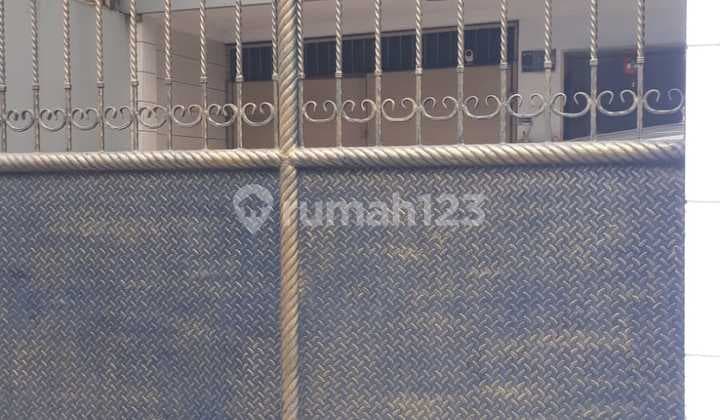 Rumah Bagus 2 Lantai Petojo Selatan Jakarta Pusat