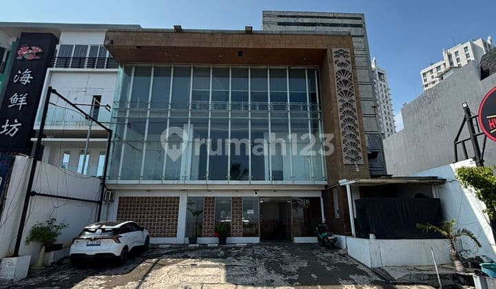 Business Place with Beach View at Pantai Mutiara, North Jakarta