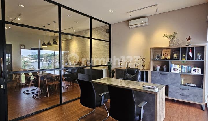 Ruko Hadap Jalan Raya Full Furnished 3 Lantai Di South Sorrento Square Gading Serpong