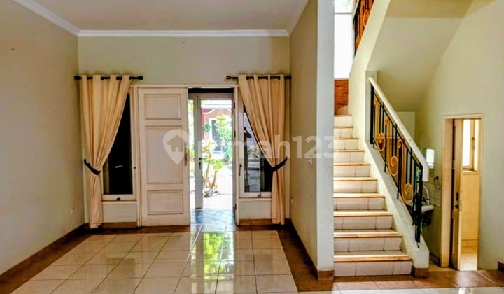 Rumah Cantik Di Cluster Crystal Gading Serpong