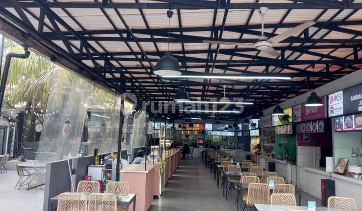 Ruang Usaha di Kampung Artis Lebak Bulus Jakarta Selatan 2 Lantai Parkiran Luas