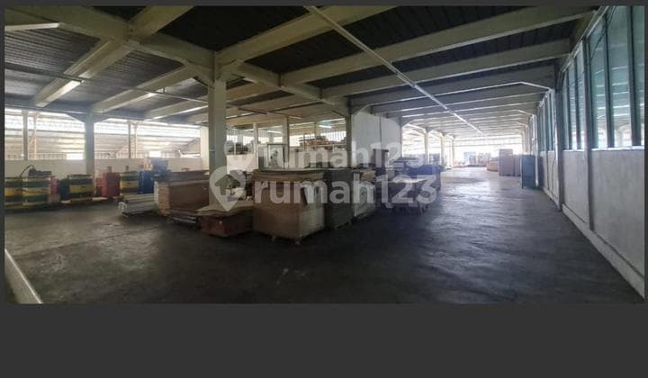 Ruko 2 Gandeng, Pabrik/gudang Luas 1420m2 Ada Lift Barang, Hgb