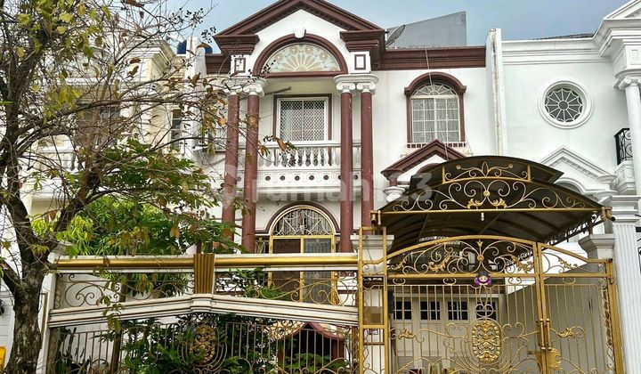 Rumah di Pantai Indah Kapuk 1, Semi Furnish, LT 225M²