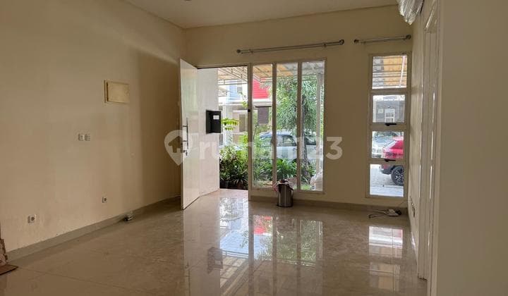 House in Green Lake City Cluster Amerika West Coast, Land Area 144M²